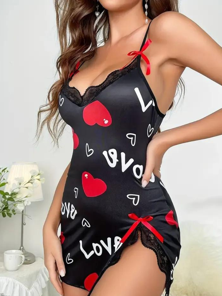 Noites Apaixonantes Começam Aqui: Camisola Sexy Coração - Vestido de Dormir dos Sonhos!